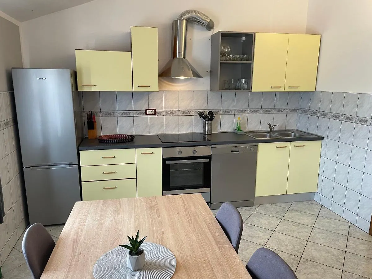 Apartment Summerlight 0*, Pula Croatia